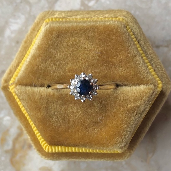 Sapphire Diamond Halo Yellow Gold Vintage Ring - Picture 9 of 11